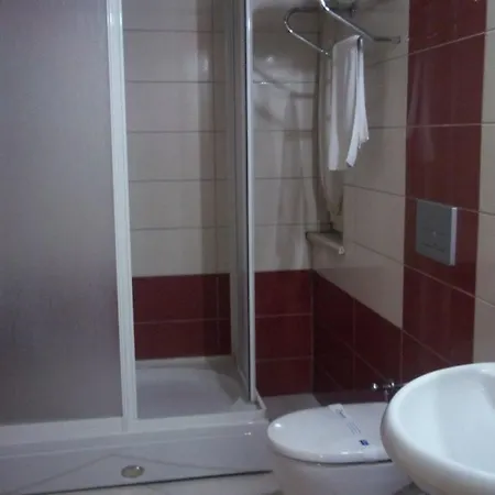 ホテル Mesut デニズリ