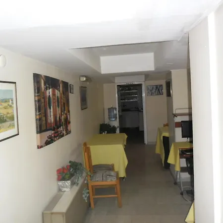 Hotel Mesut 2*